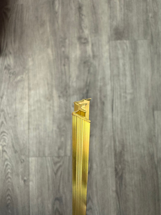 Inside corner bracket (W)