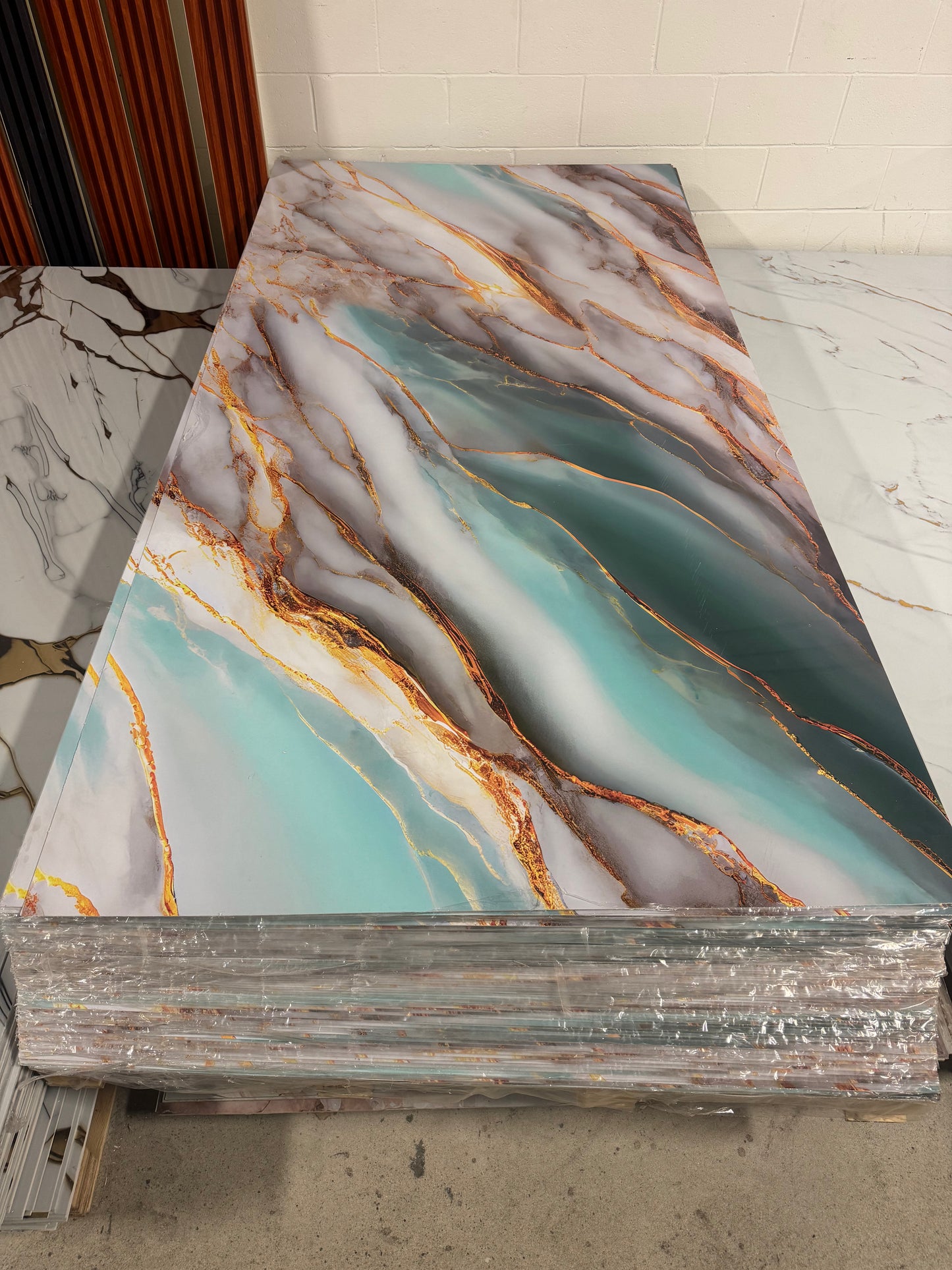 Panneau Mural UV en PVC effet marbre, Ocean d'or , 4x8 pied 3mm - Panore