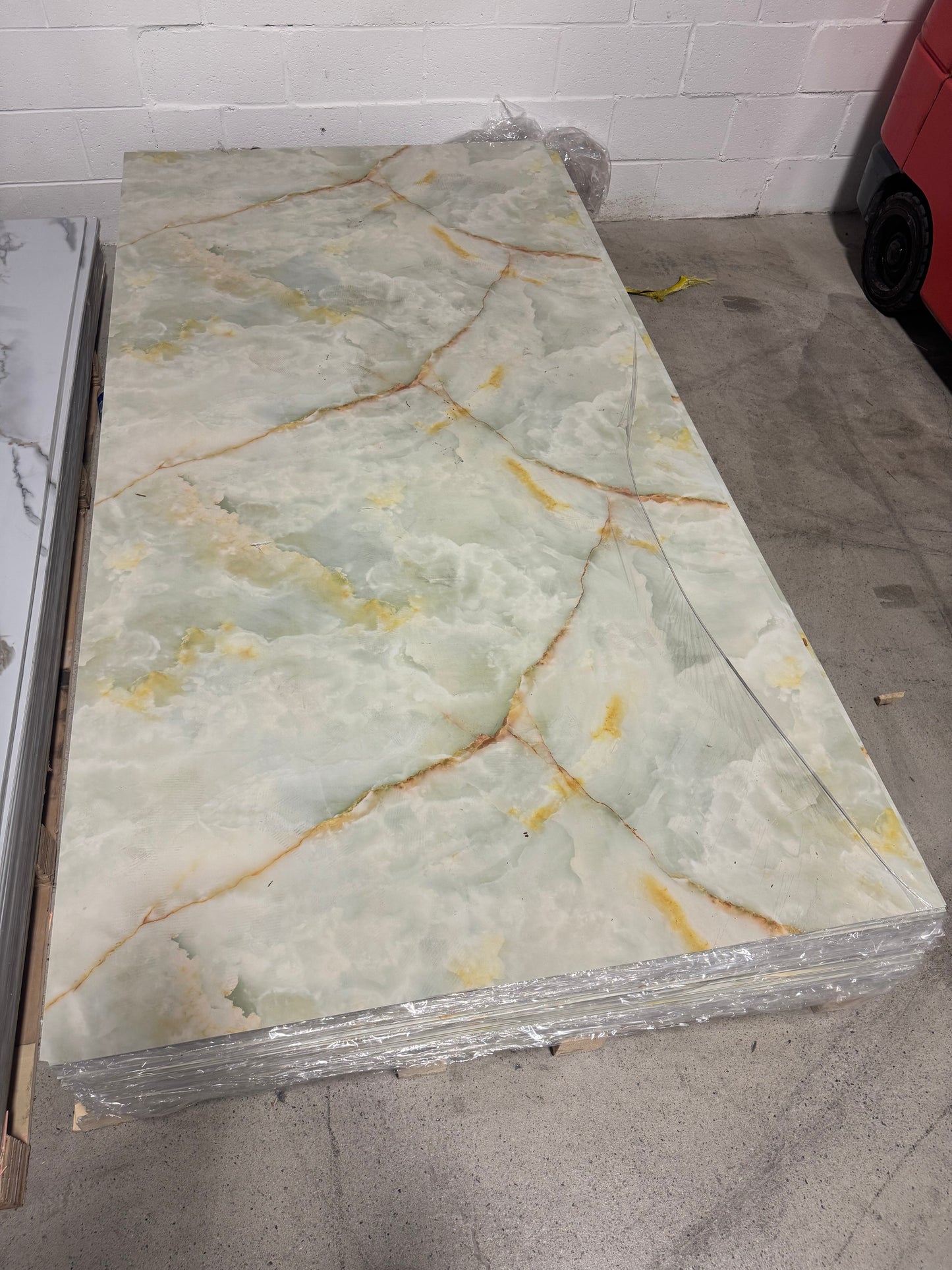 Panneau Mural UV en PVC effet marbre, Vert végétale , 4x8 pied 3mm | Panore - Panore