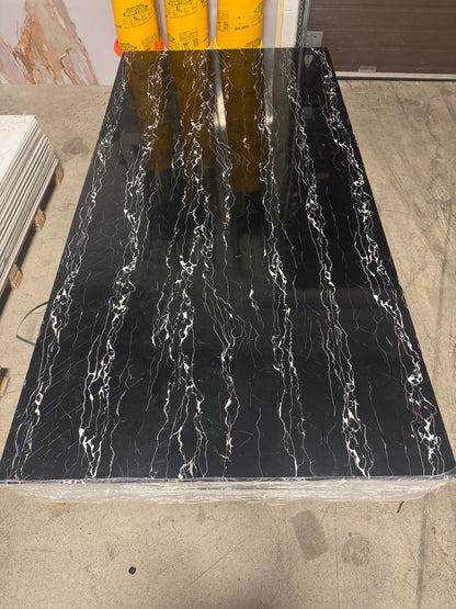 Panneau Mural UV en PVC effet marbre, Noir vague blanche , 4x8 pied 3mm - Panore