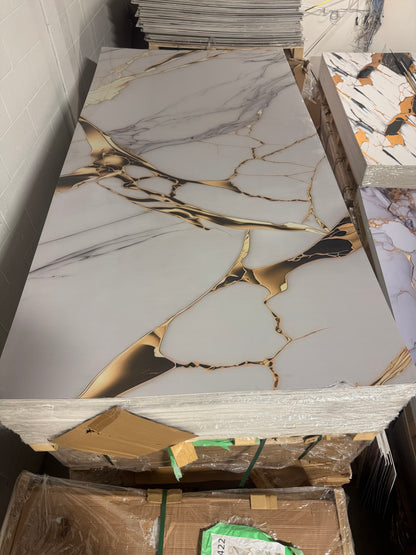 Panneau Mural UV en PVC effet marbre, Toile d'or , 4x8 pied 3mm - Panore