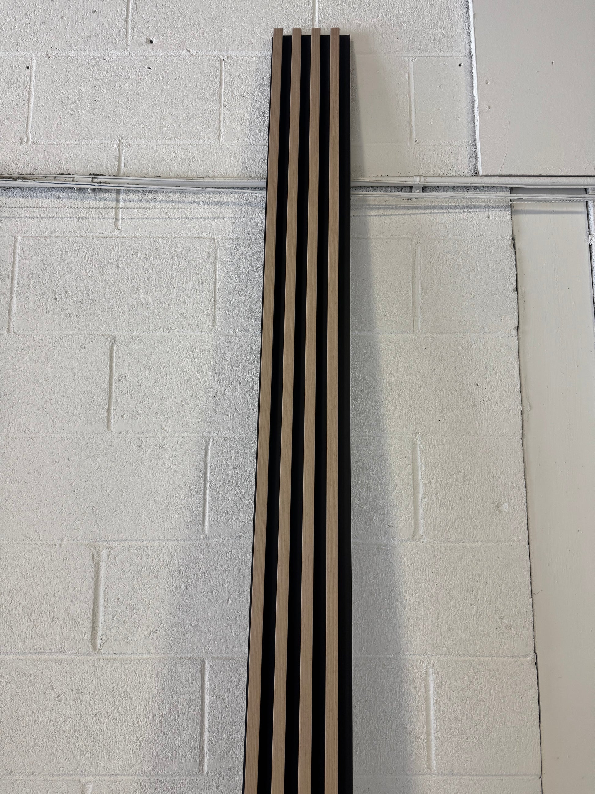 Panneau en WPC, Brun clair et noir, 0,5 x 9,5 pied x 24 mm - Panore